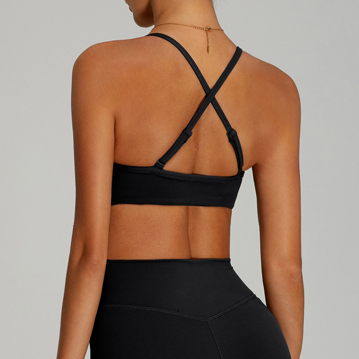 Дамски бързосъхнещ йога топ (1+1)